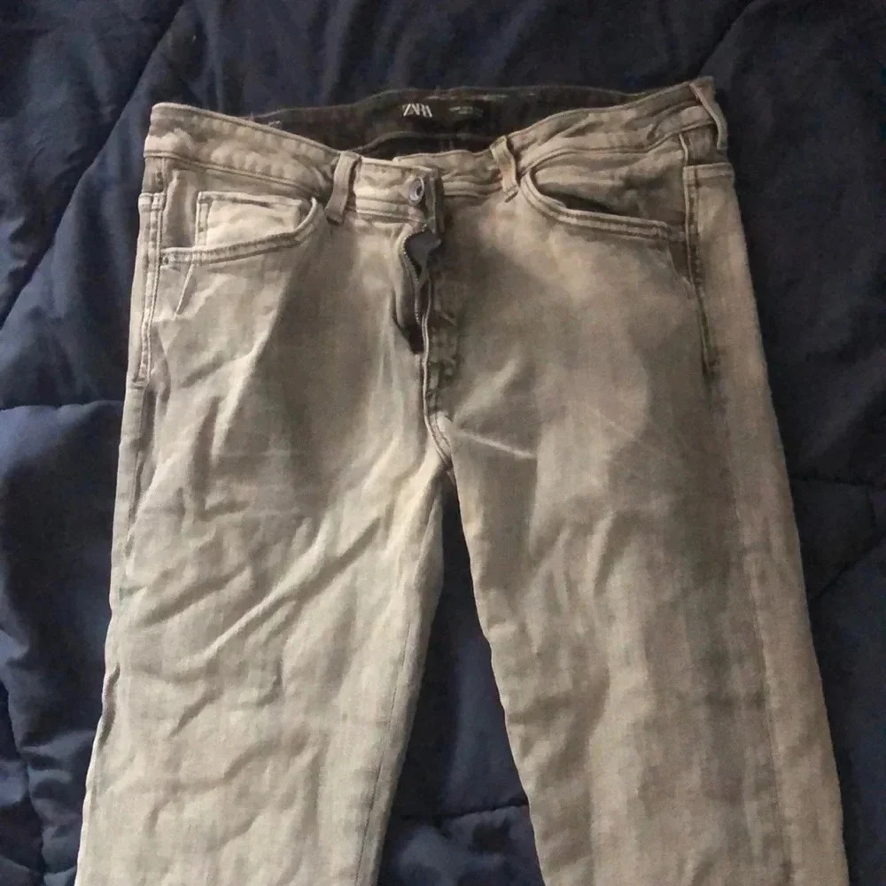 Zara Light Gray Straight Leg Jeans